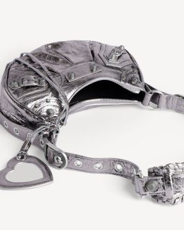 LE CAGOLE plus a small shoulder bag